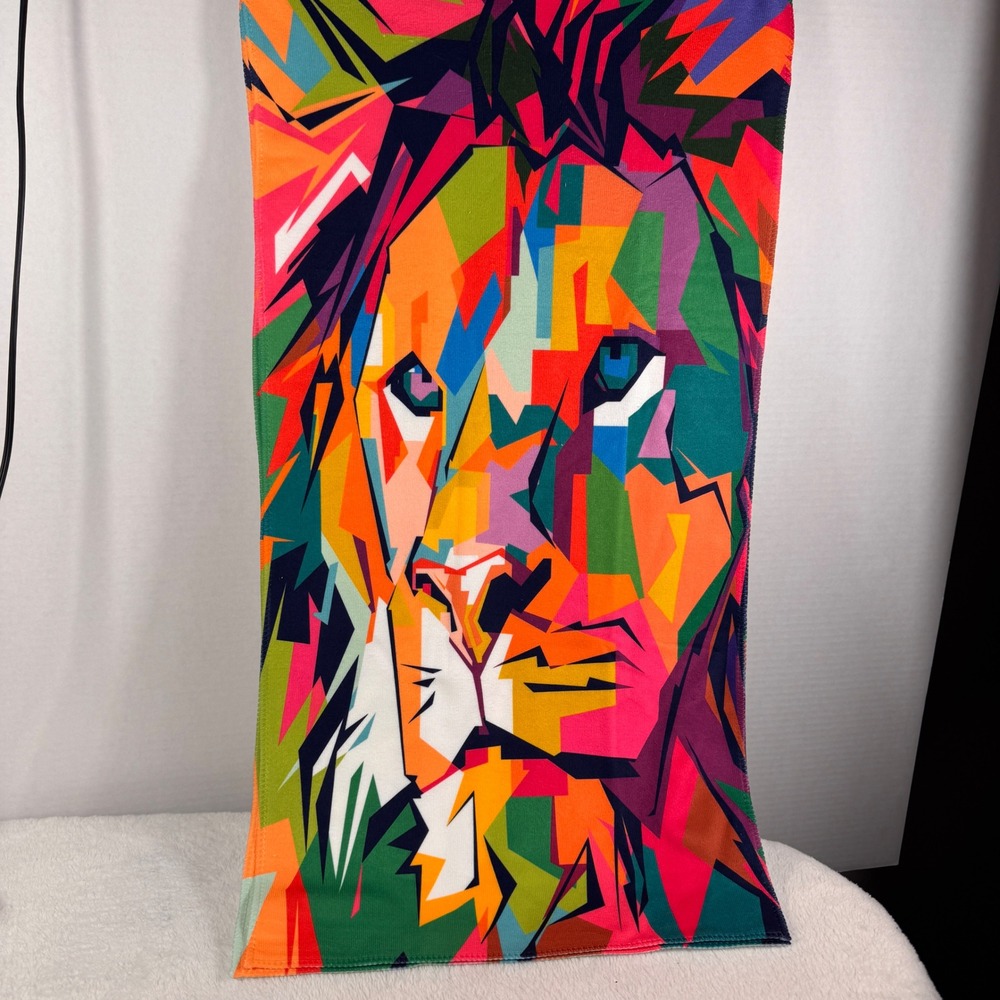 Set of 2 Colorful Lion Microfiber Towels 14x29 Abstract Geometric Animal New